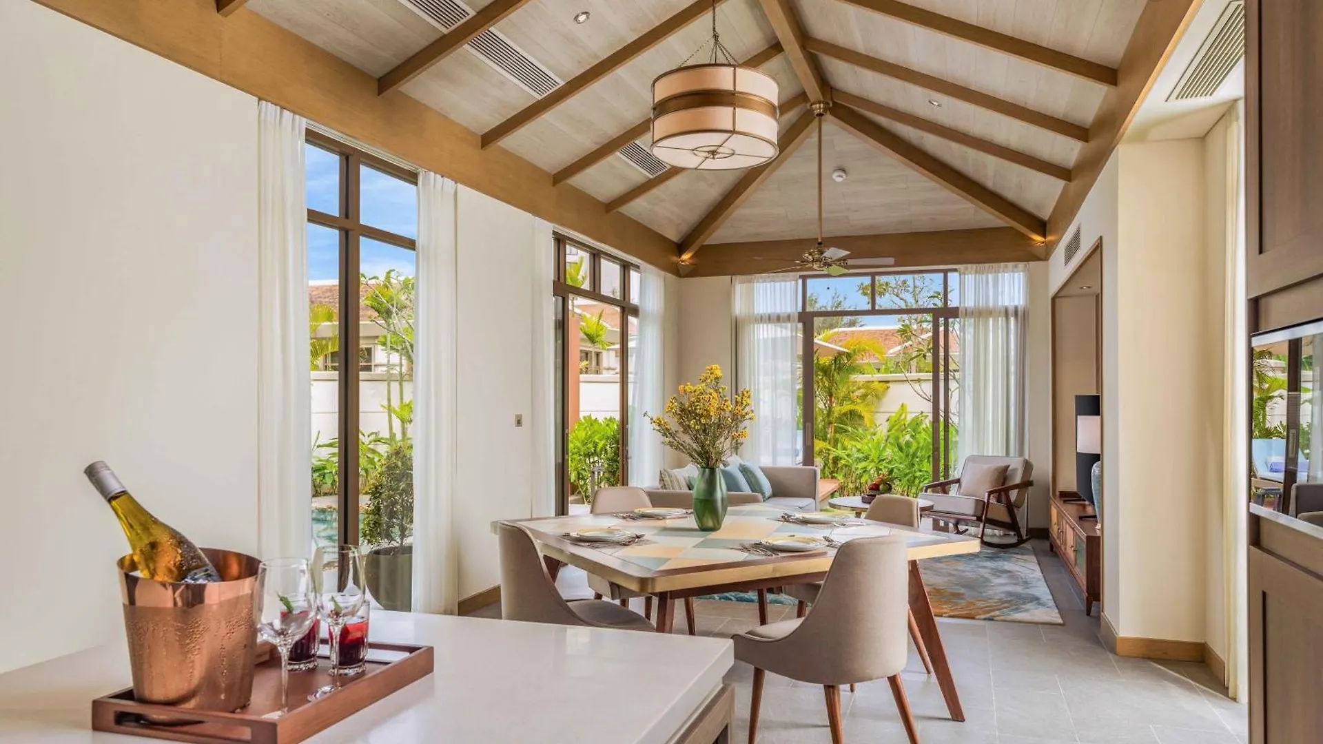 *****  Fusion Resort And Villas Da Nang Vietnam